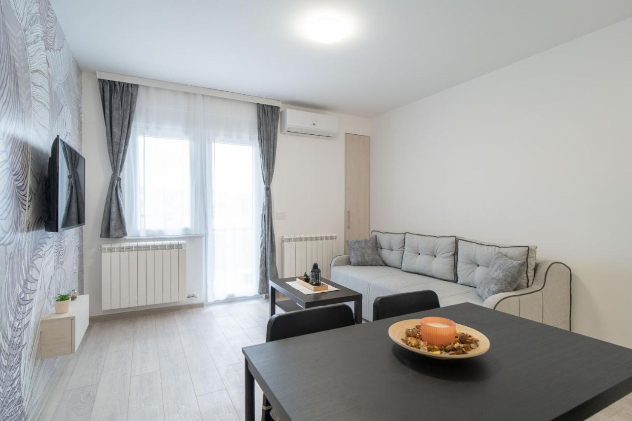 Pegasus Apartments Belgrado Esterno foto