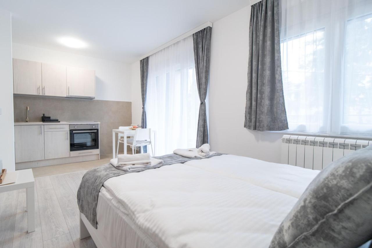 Pegasus Apartments Belgrado Esterno foto