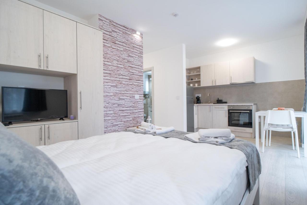 Pegasus Apartments Belgrado Esterno foto