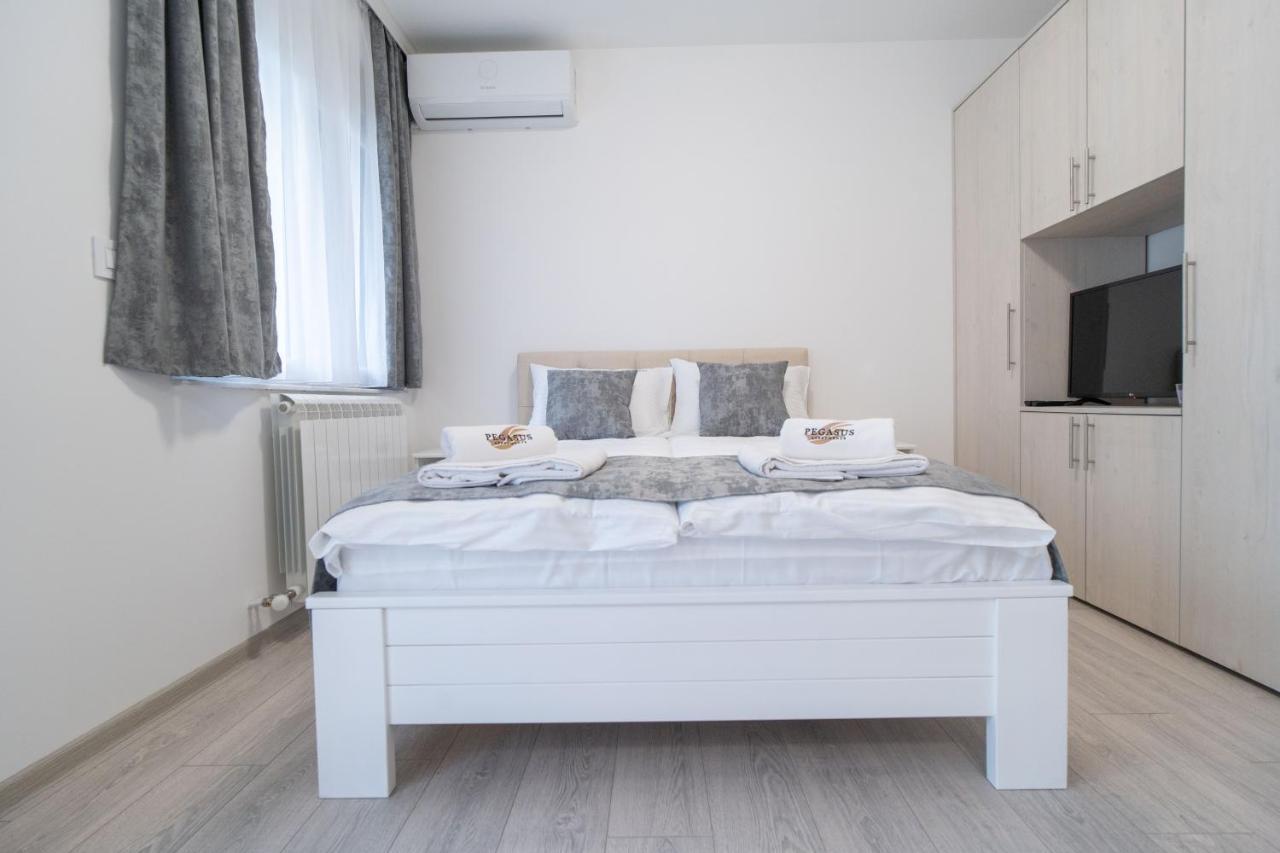 Pegasus Apartments Belgrado Esterno foto