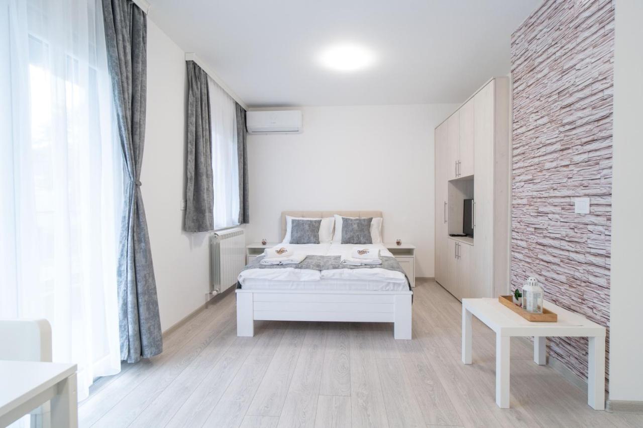 Pegasus Apartments Belgrado Esterno foto