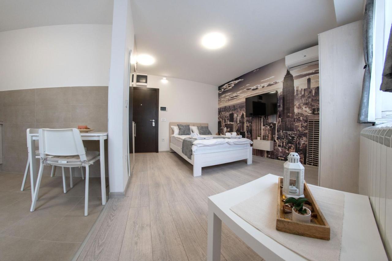 Pegasus Apartments Belgrado Esterno foto