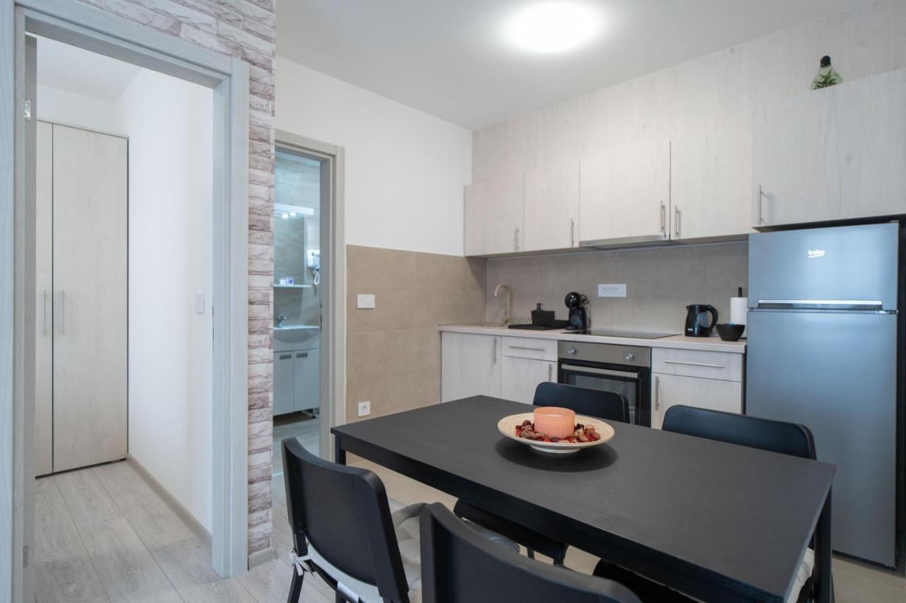 Pegasus Apartments Belgrado Esterno foto