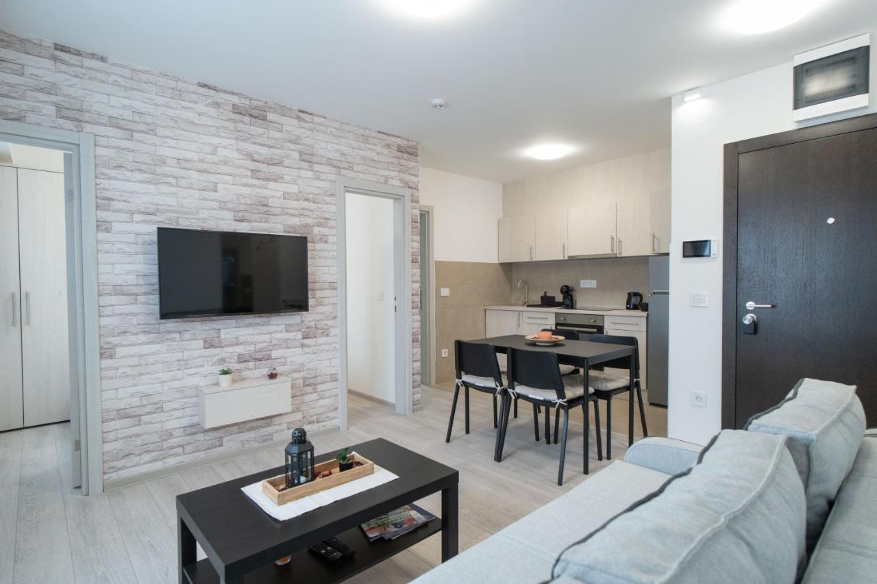 Pegasus Apartments Belgrado Esterno foto