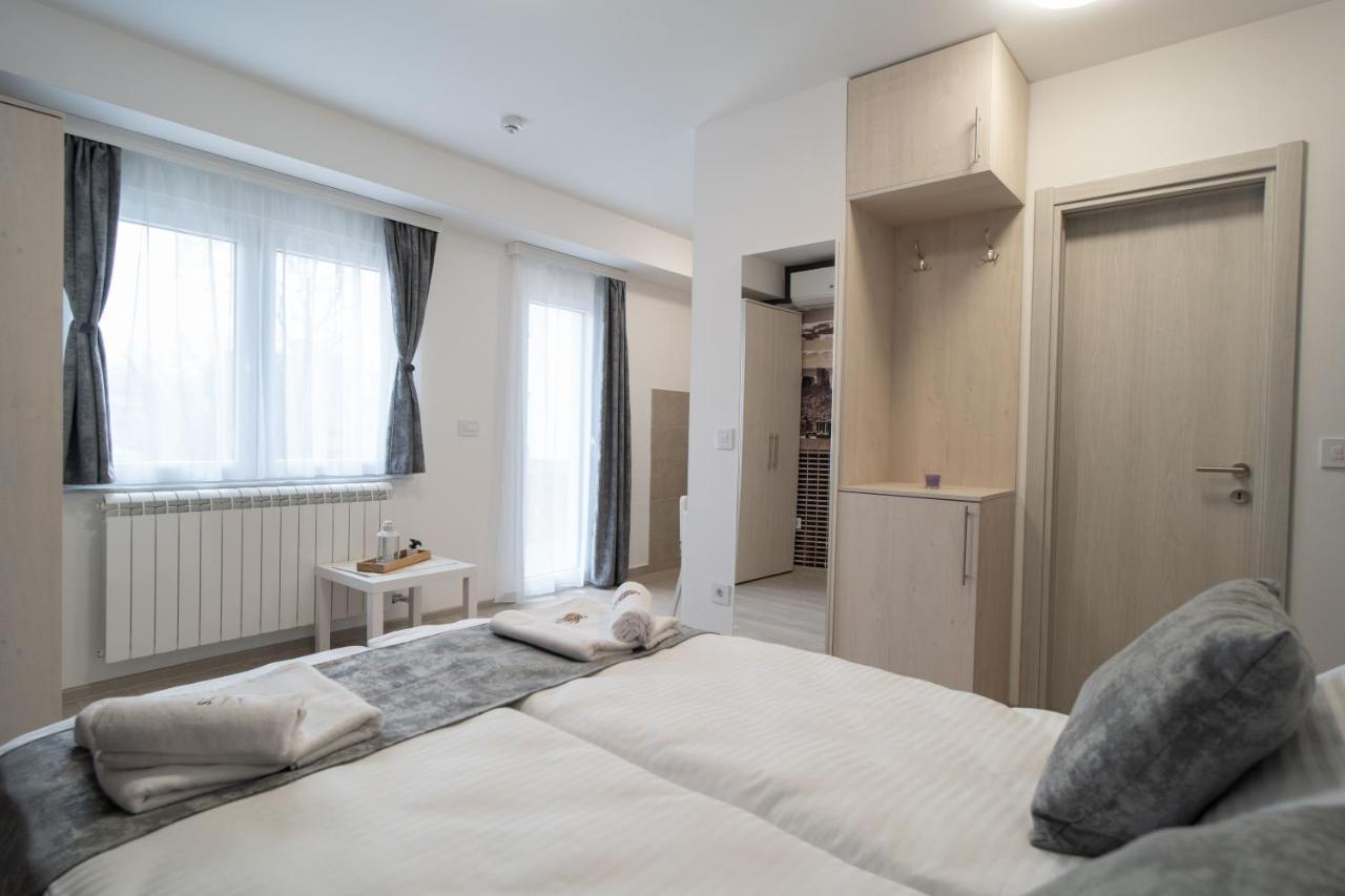Pegasus Apartments Belgrado Esterno foto