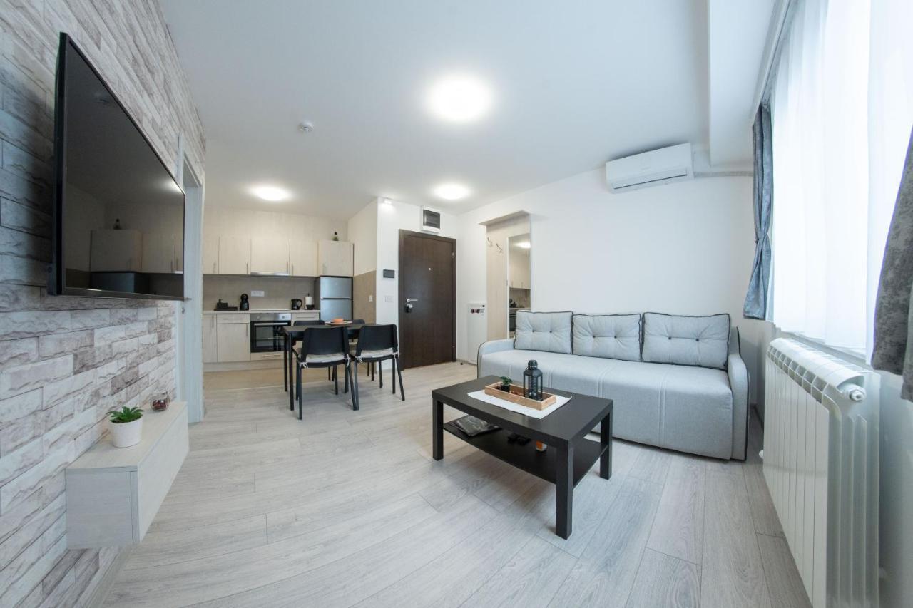 Pegasus Apartments Belgrado Esterno foto